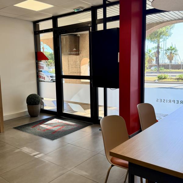bureau accueil agence afa assurances generali antibes