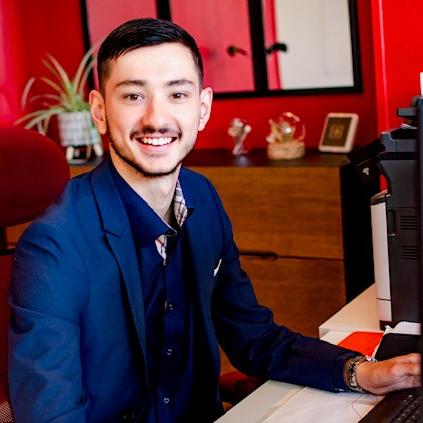 Loris PRALONG - Chargé de clientèle IARD pour les Professionnels