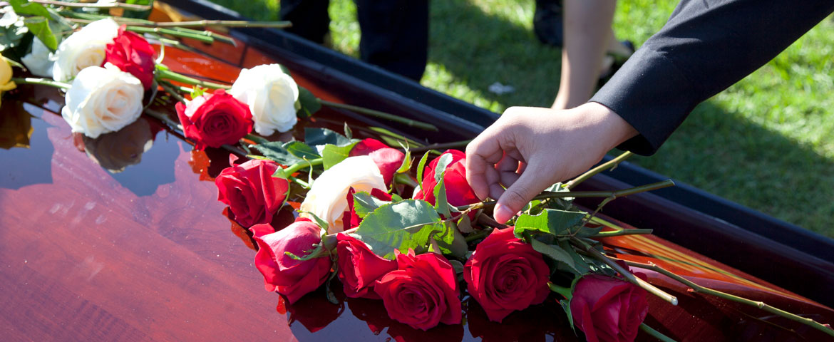 Funérailles : quels délais pour l'inhumation et la cérémonie?