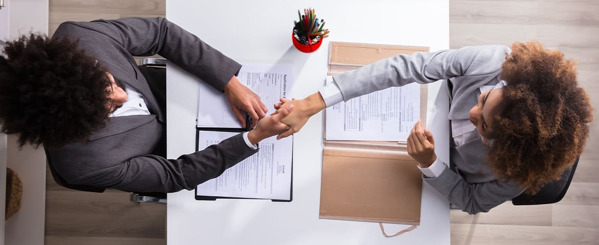 Recrutement de son premier commercial