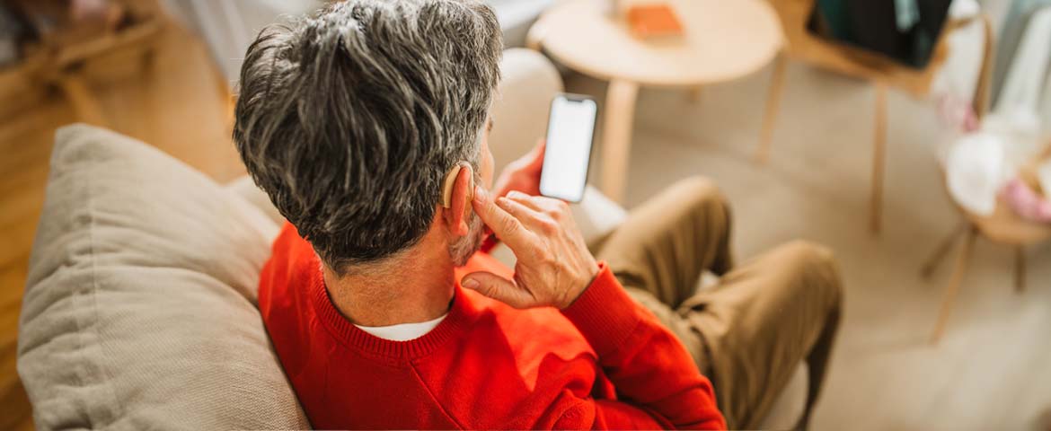 Aide pour appareil auditif pour les retraités