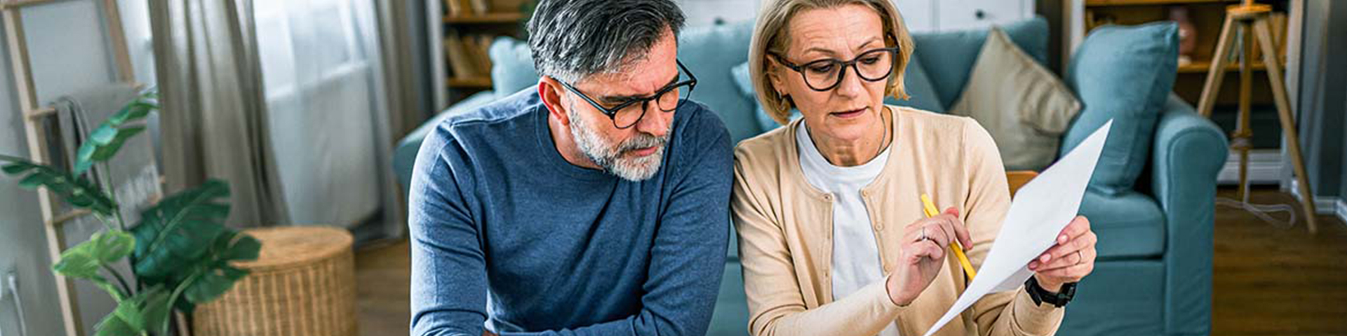 couple en pleine réflexion