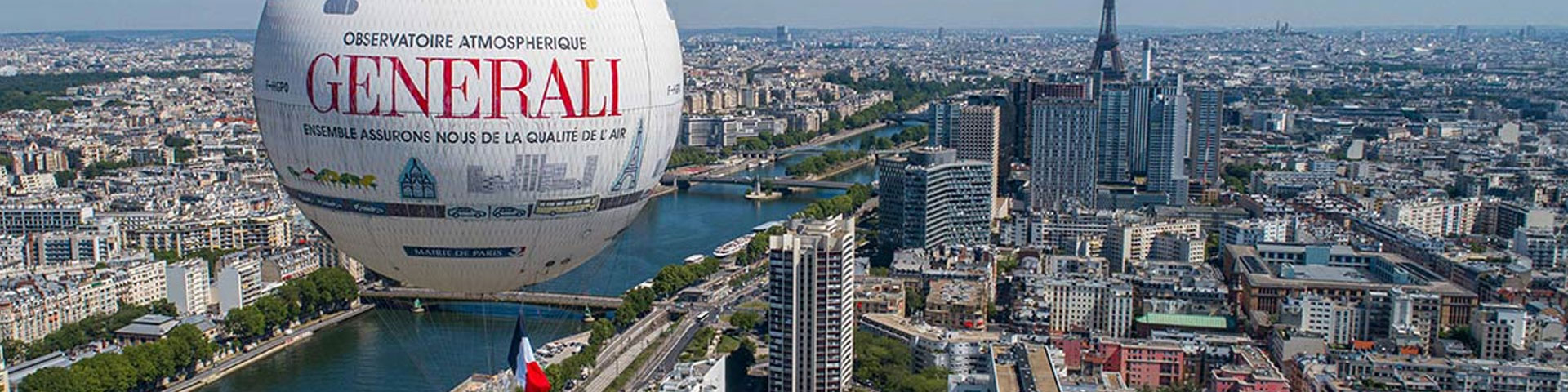 Le Ballon Generali vole au dessus de Paris