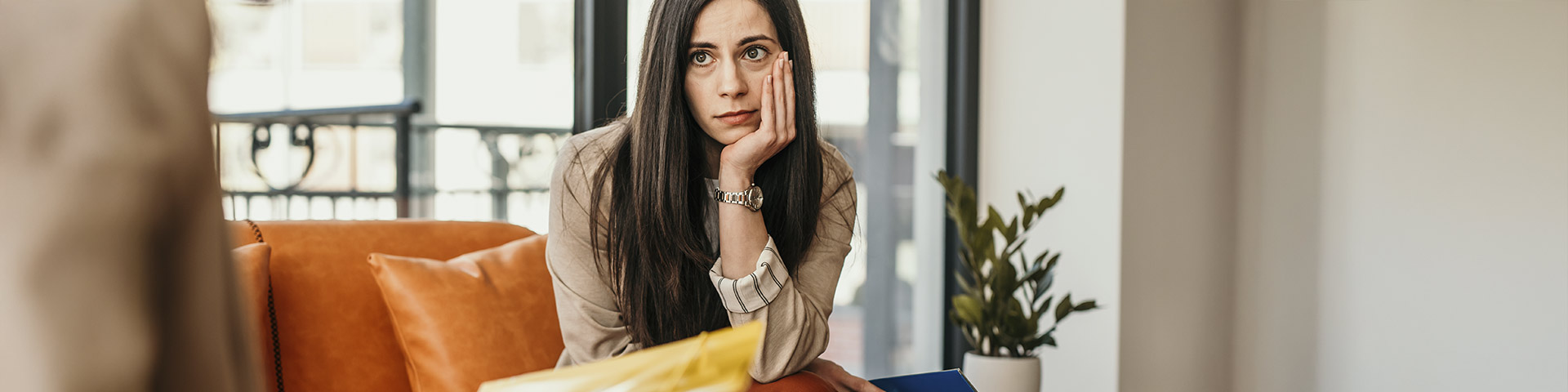 Une femme qui attend