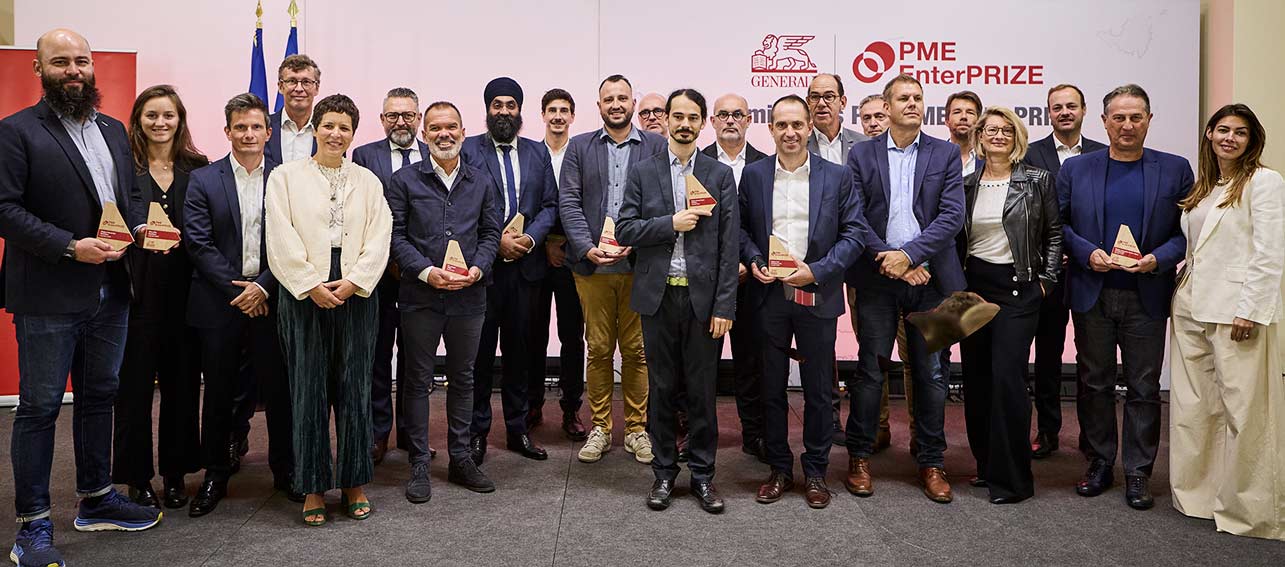 Photo de groupe des lauréats du prix Enterprize 2025 qui récompense les PME durables