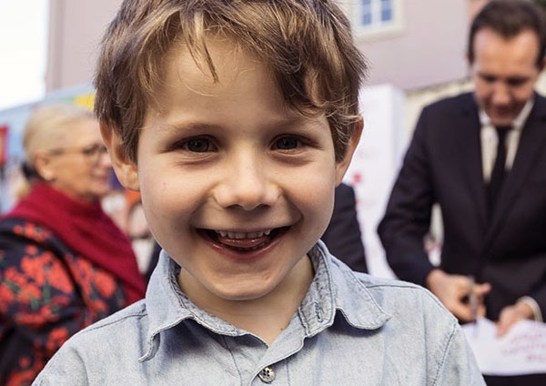 Jeune garçon bénéficiaire du programme de la fondation THSN Generali