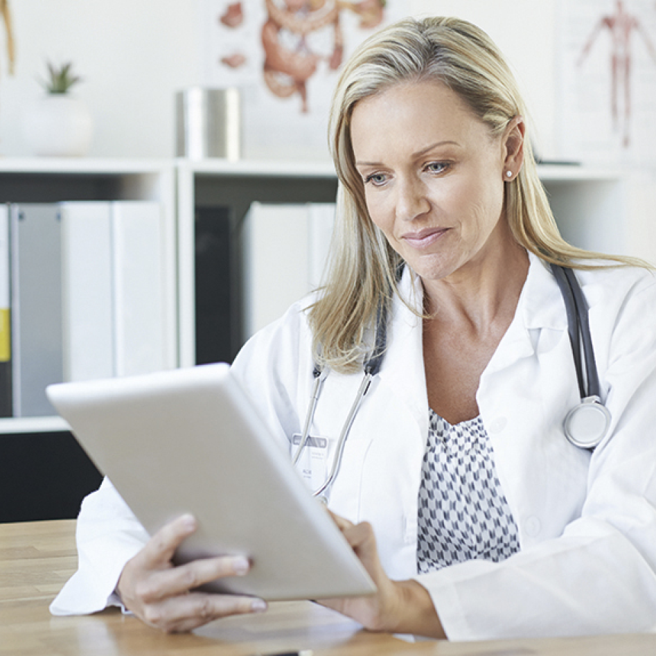 Femme_Medecin- GVM020PQJ_962x575